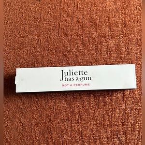 Juliette has a gun not a perfume